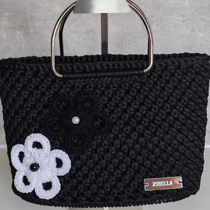 „Harmónia” kézitáska - fekete-fehér