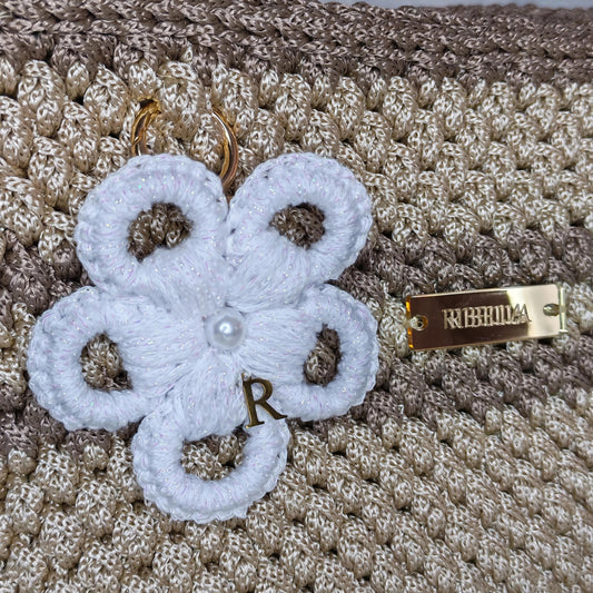 Ribella horgolt virágdísz